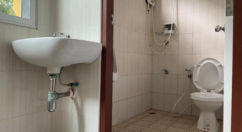 צ'יאנג מאי Oyo 799 Pudsadee Hotel מראה חיצוני תמונה